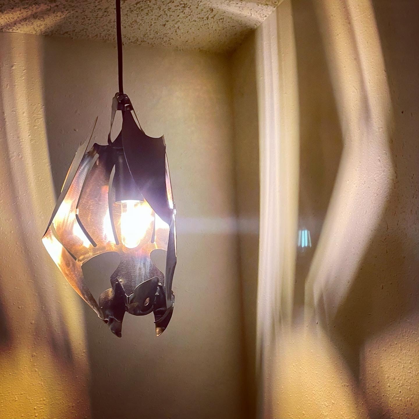 Hanging Bat Lamp